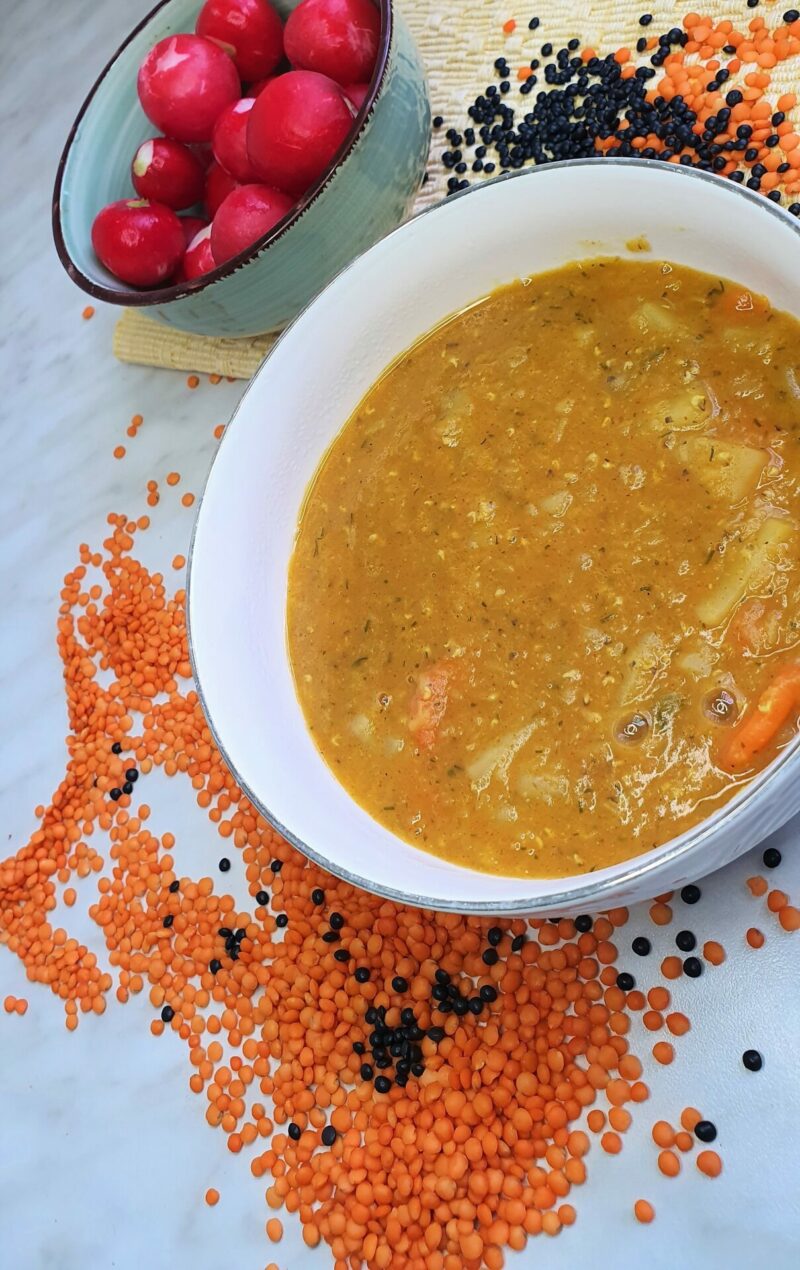 Vegane Linsen-Kartoffel Suppe - VEGAN &amp; GOLDIG