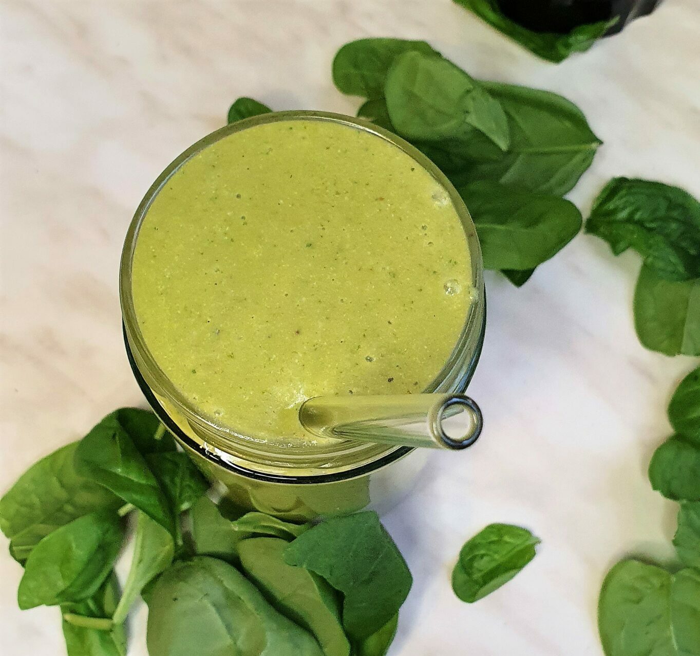 Spinat-Orangen Smoothie - VEGAN &amp; GOLDIG