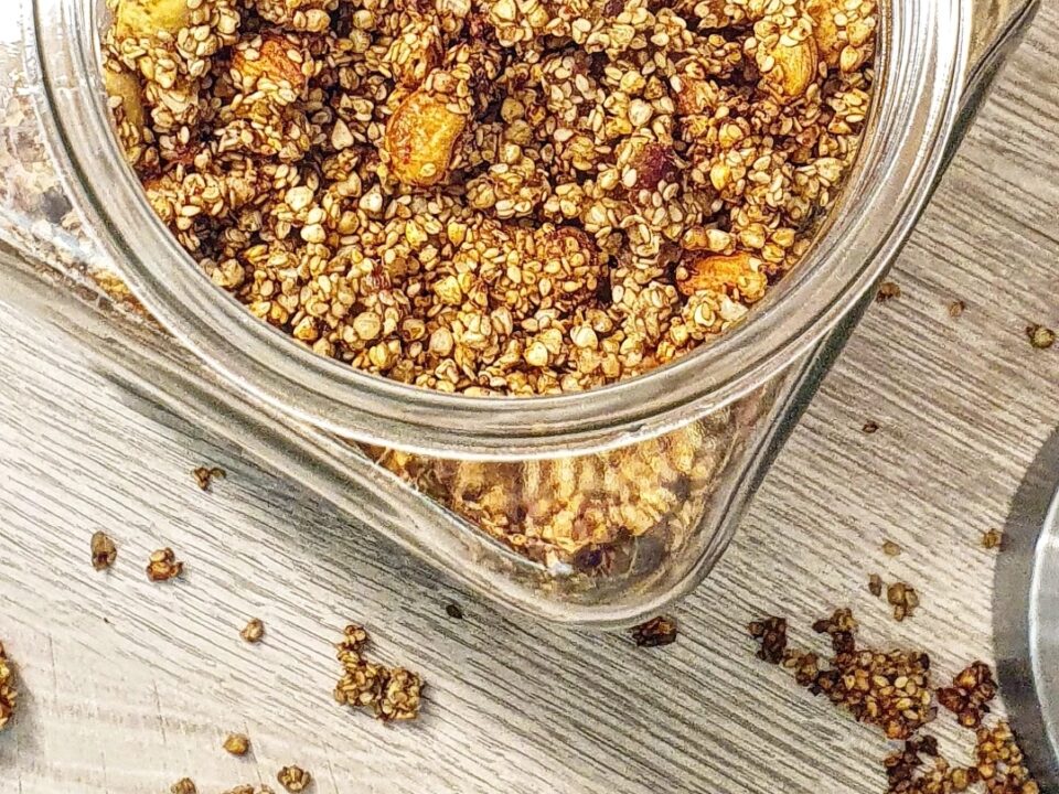 BUCHWEIZEN-GRANOLA vegan und ohne raffinierten Zucker